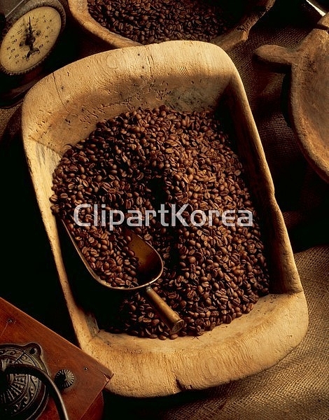 통로이미지(주) __적합한콘텐츠,건배,낡음,복고,빈티지,사람없음,스쿱,스튜디오,실내,원두,음식재료,커피,하이앵글,함지박,해외포토... 