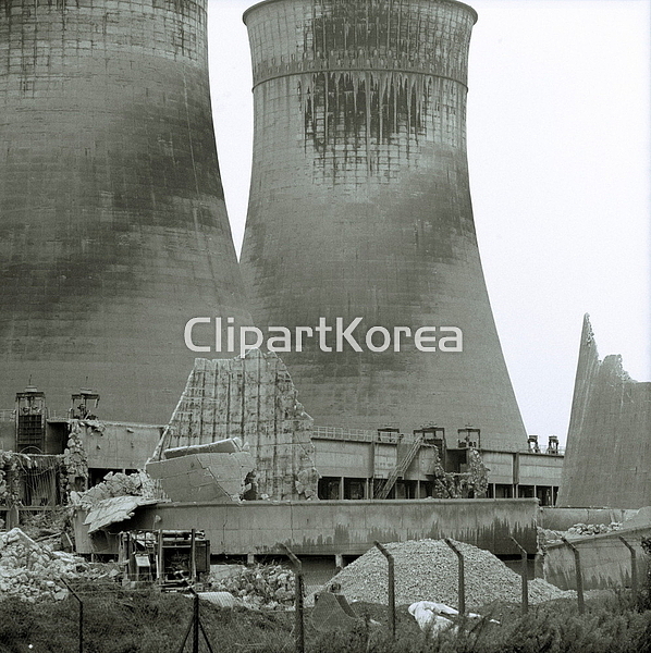 해외작가포토 - 클립아트코리아 :: 통로이미지(주) 20세기,__적합한콘텐츠,공학,기술,냉각탑,닫기,런던,모노,발전소,버리다,빌딩,산업,역사,영국... 