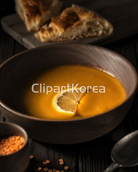 해외작가포토 - 클립아트코리아 :: 통로이미지(주) 렌즈콩,목재배경,볼,수프,시골풍,아웃포커스,야채수프,에피타이저,콩,크림수프,함지박,해외포토... 