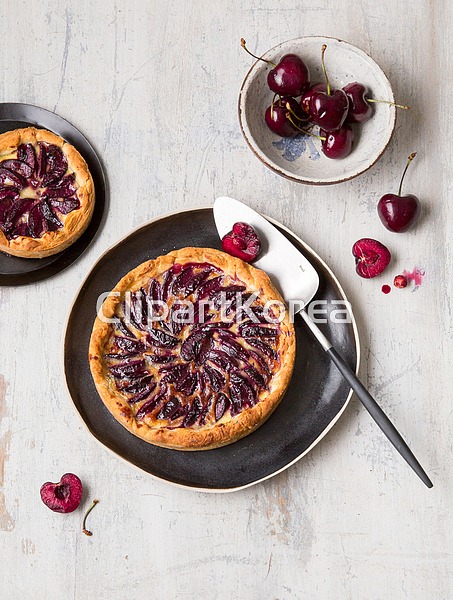 해외작가포토 - 클립아트코리아 :: 통로이미지(주) 과일,디저트,소용돌이,앙트르메,요리,체리,클라푸티,타르트,패스트리,하이앵글,해외포토... 
